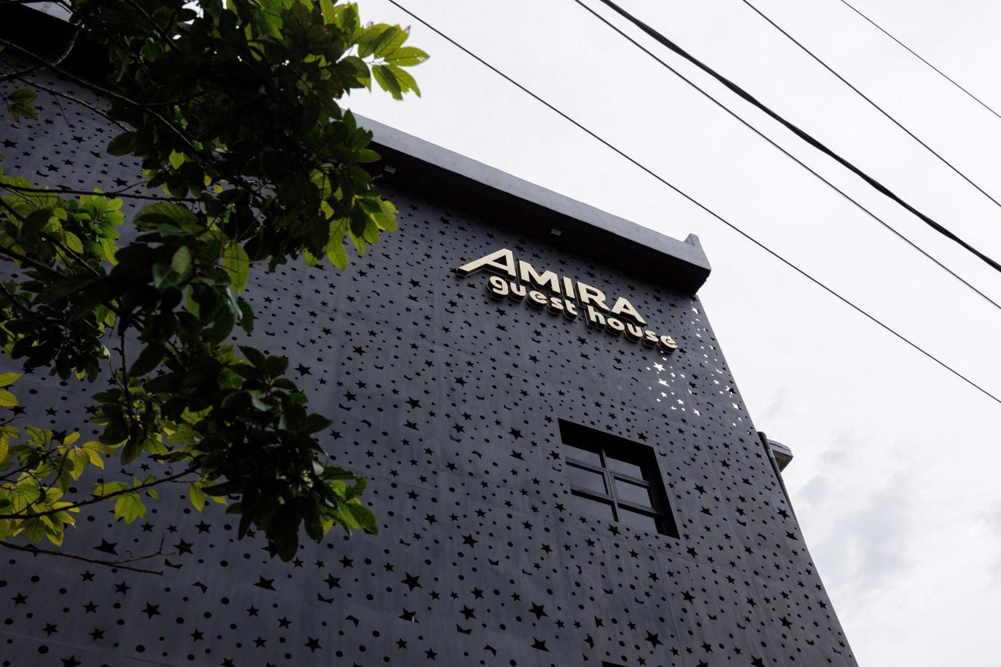Urbanview Hotel Amira Syariah Bogor Pamoyanan Exterior foto
